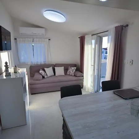 Kanica Relax Rogoznica (Sibenik-Knin)